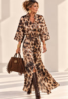 Robe Amber longue à imprimé animalier beige et chocolat, col chemisier, manches larges et taille nouée